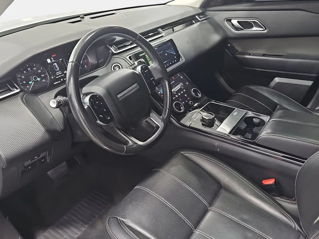 Used 2018 White Land Rover S image 18