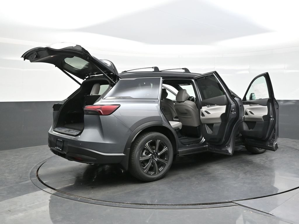 New 2027 2T GRPT SHDW INFINITI Autograph AWD image 45
