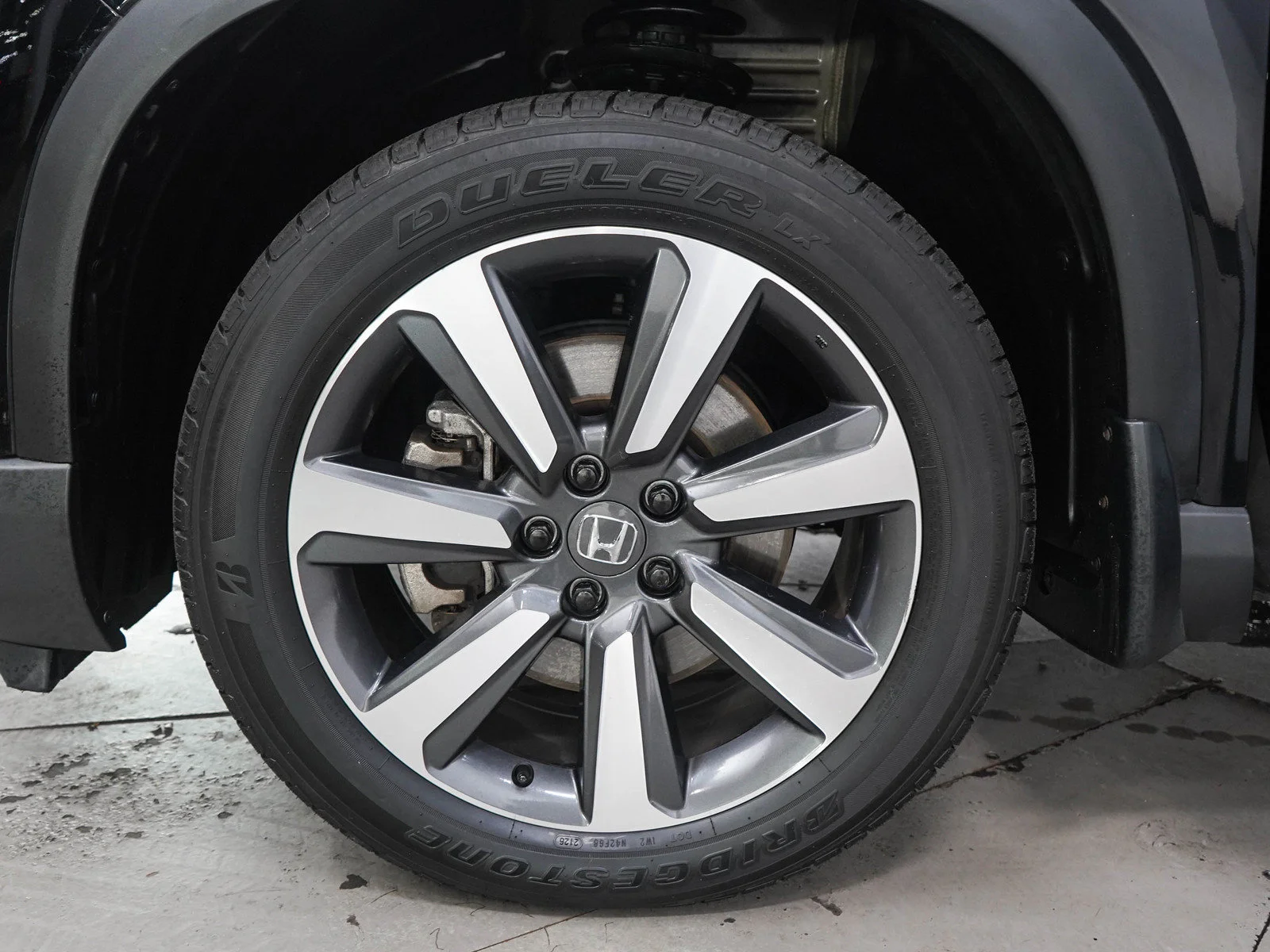 Used 2023 Black Honda 5D WAGON TOURING 4WD image 32