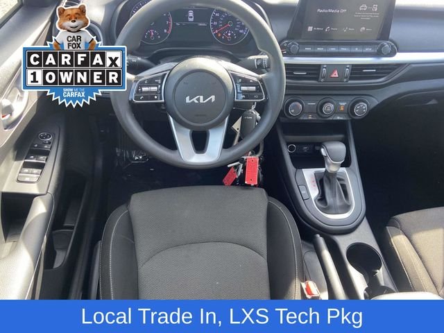 Used 2023 Red Kia LXS image 9