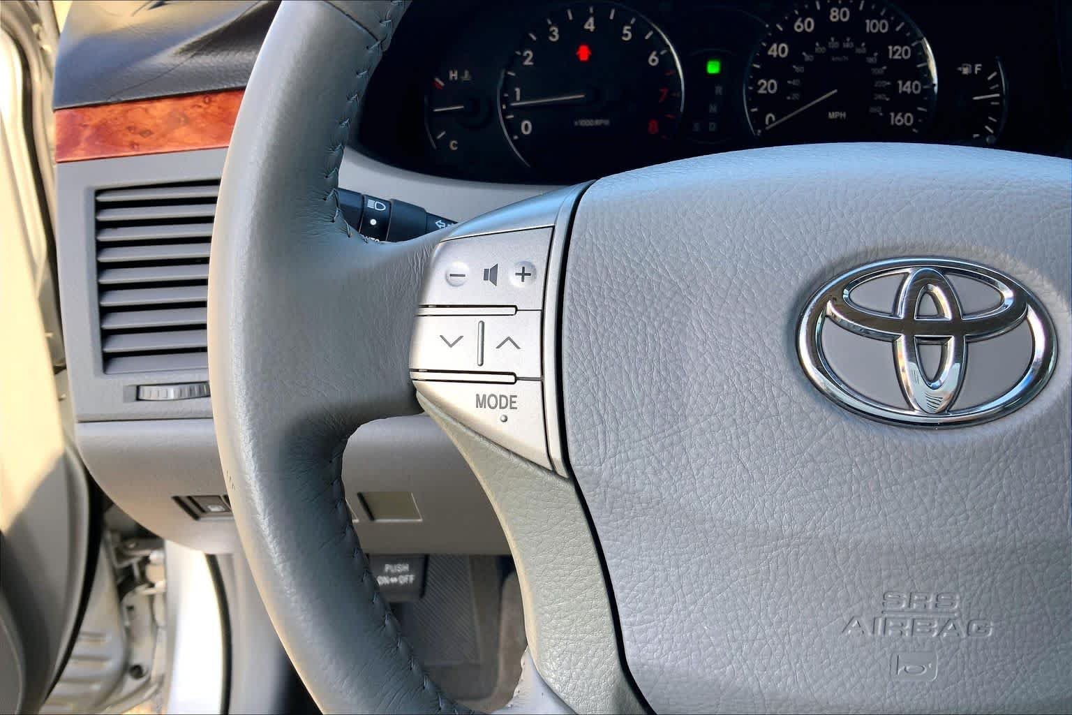 Used 2006 Titanium Metallic Toyota XLS image 20