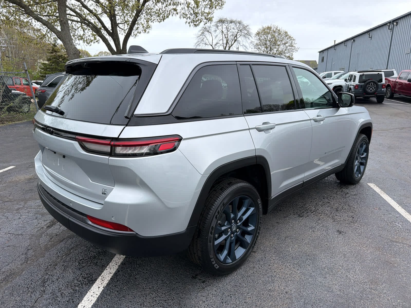 New 2026 Silver Zynith Jeep 85th Anniversary Edition image 8