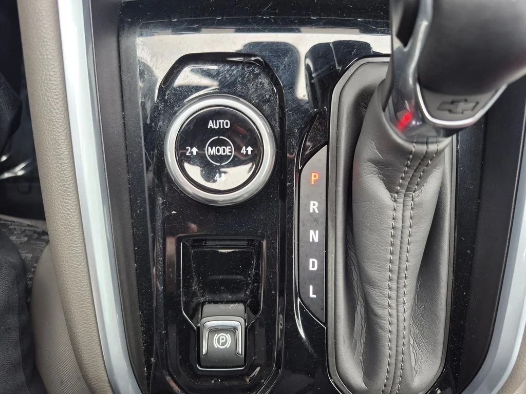 Used 2024 Black Chevrolet ZR2 image 19