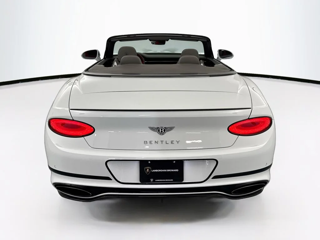 Used 2022  Bentley Speed image 6