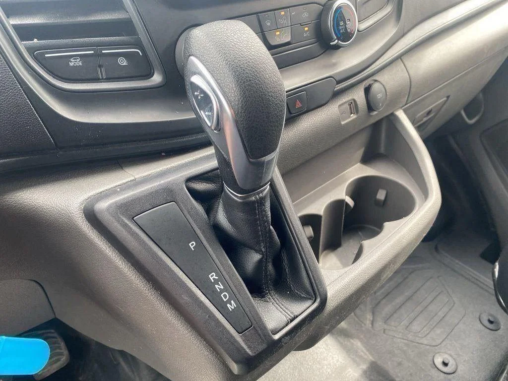Used 2025 Oxford White Ford Base image 35