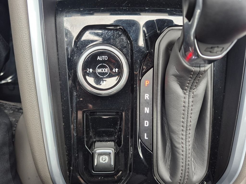Used 2024 Black Chevrolet ZR2 image 19