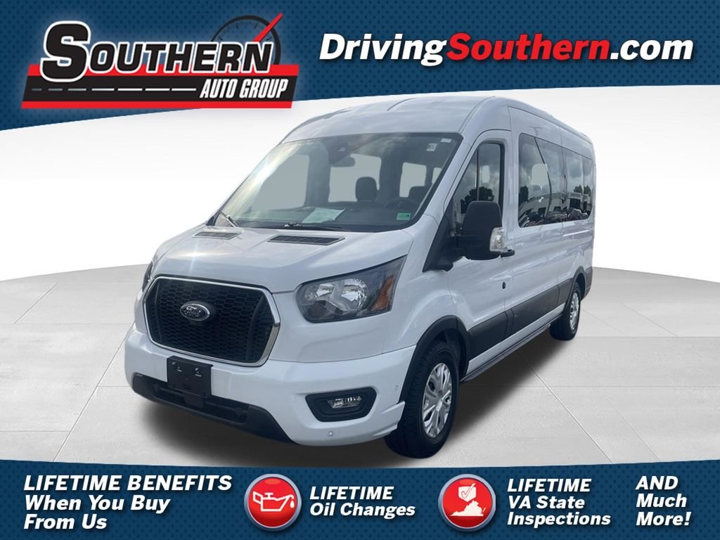 Used 2023 White Ford XLT image 1