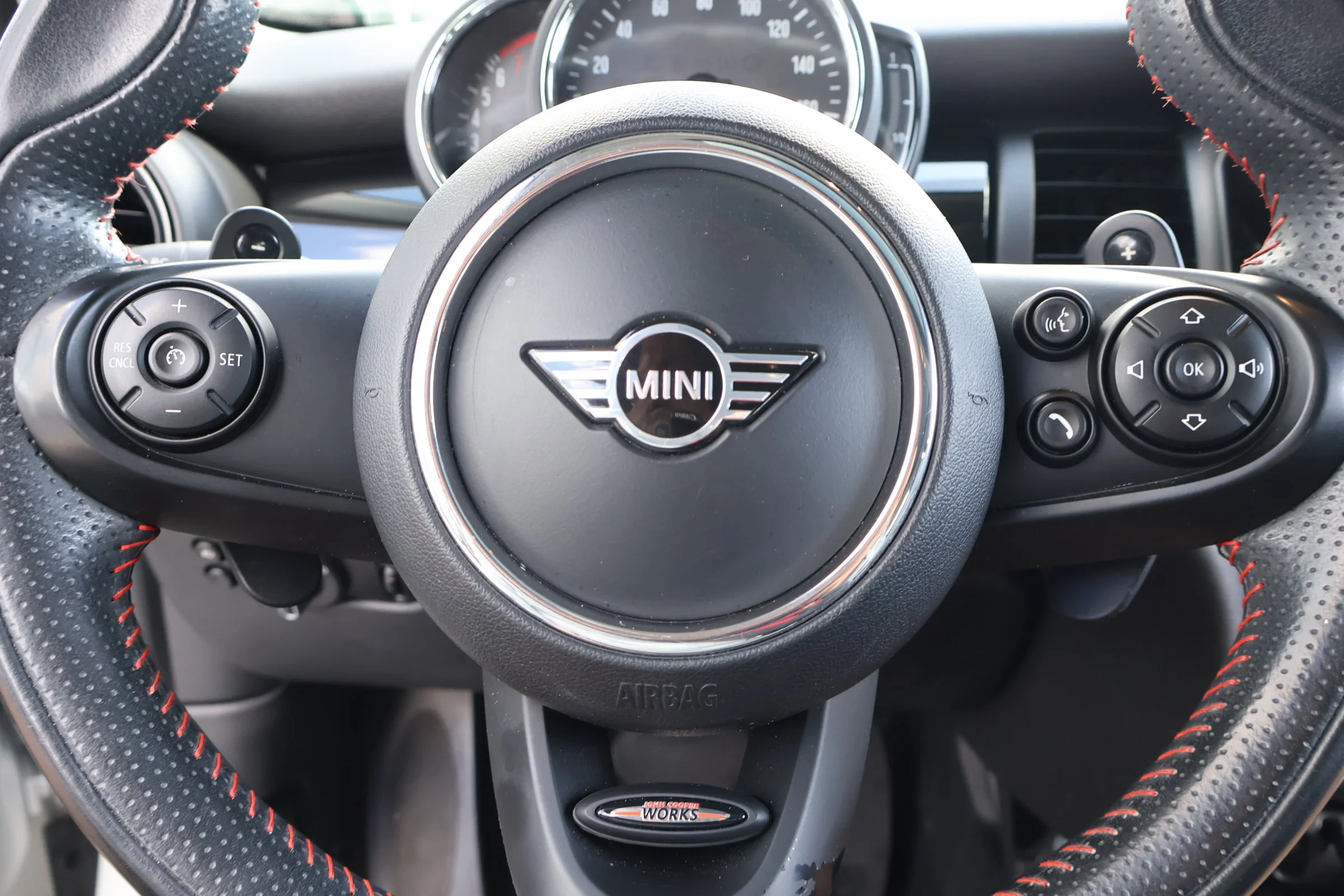 Used 2020 White Silver Metallic MINI Cooper S image 22