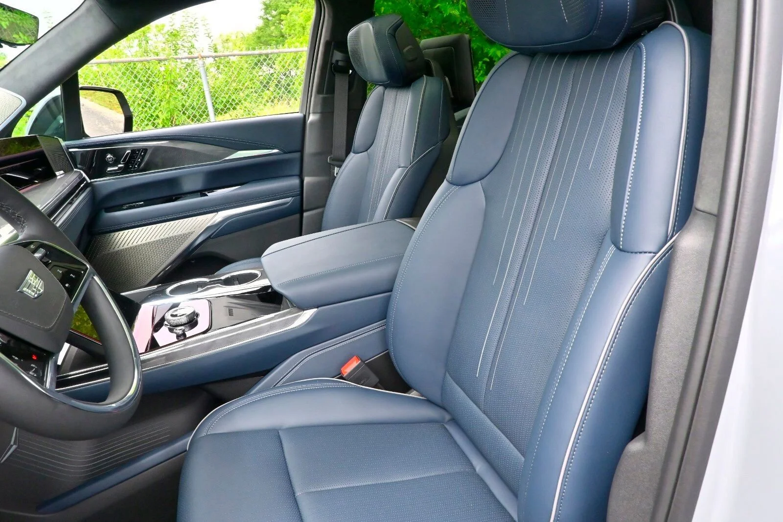 2026 Cadillac Escalade IQL Premium Sport - Photo 32