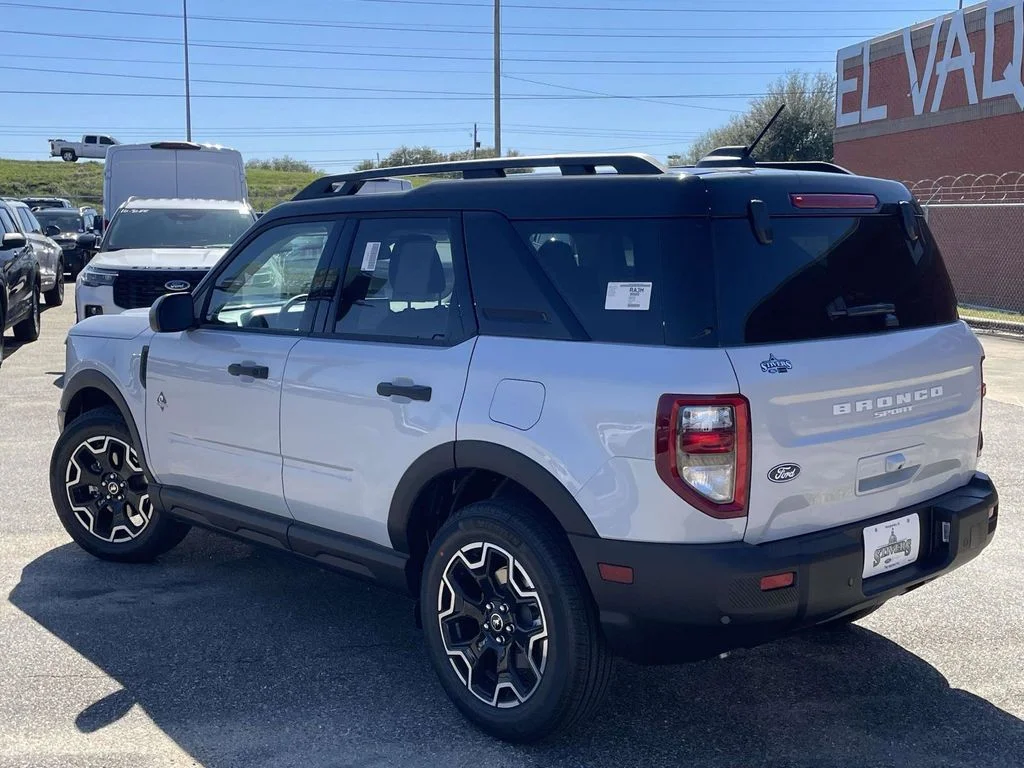 New 2026 White Ford Outer Banks image 5