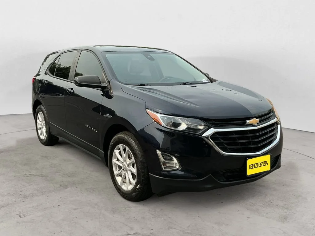 Used 2020 MIDNIGHT BLUE METALLIC Chevrolet LS image 3