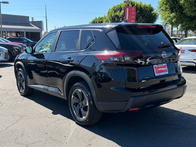 Used 2025 Black Nissan SV image 5