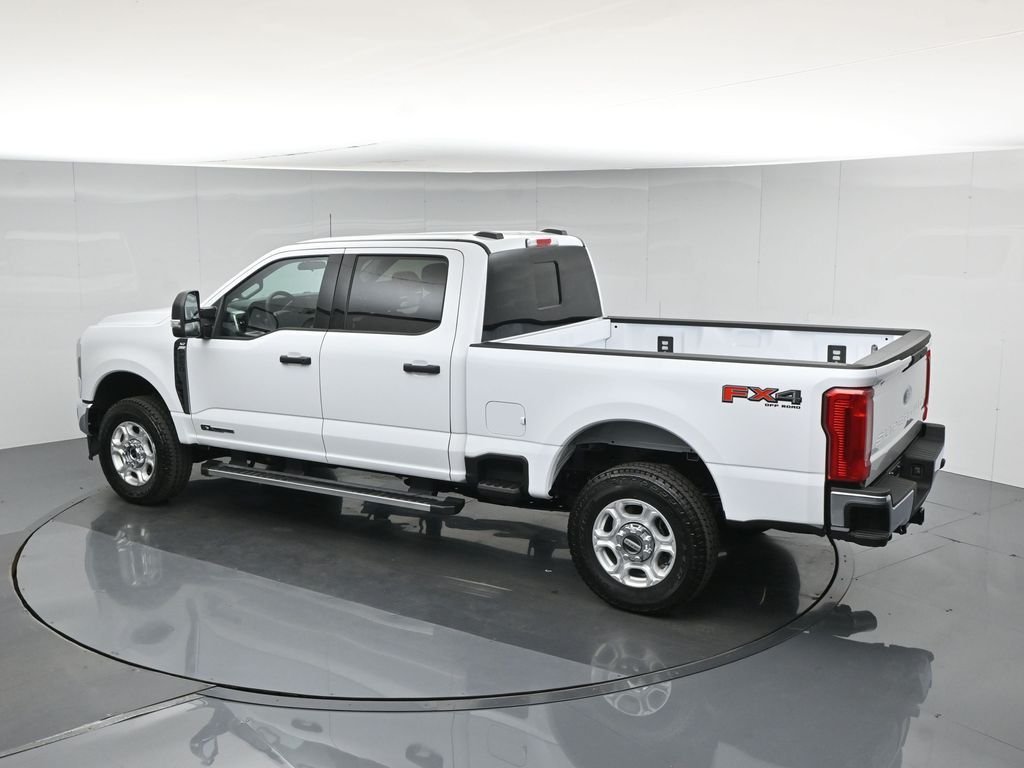 New 2026 Oxford White Ford XLT image 41