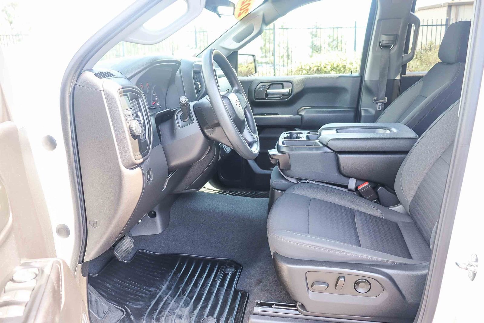 Used 2022 Summit White Chevrolet Custom image 22