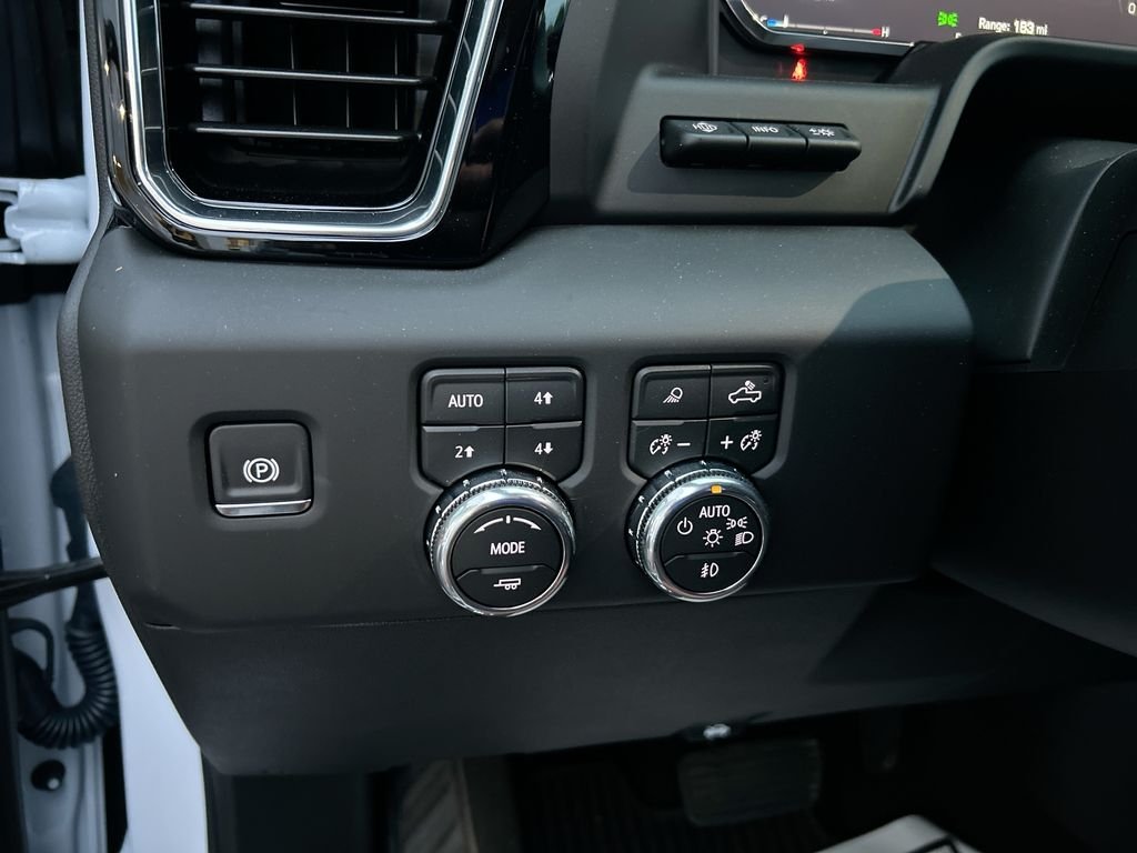 Used 2026 White GMC Denali Ultimate image 22