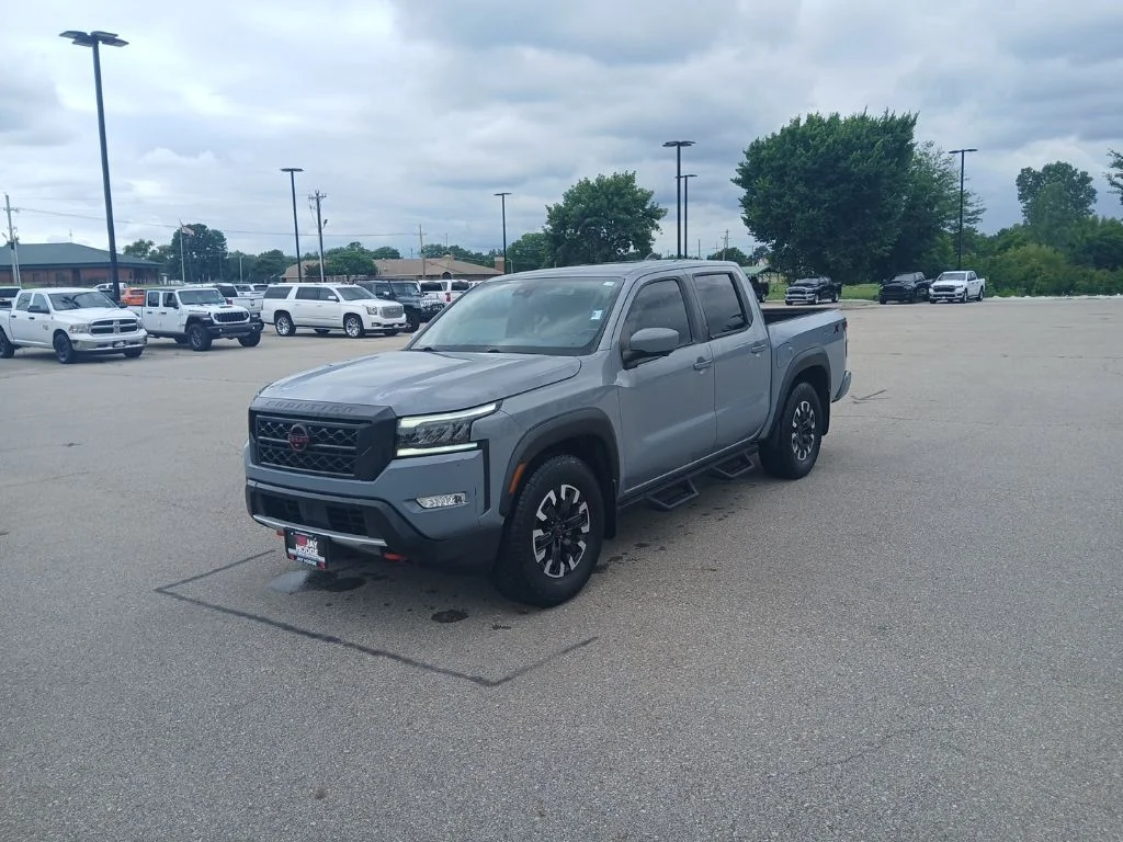 Used 2024 Gray Nissan PRO-X image 3