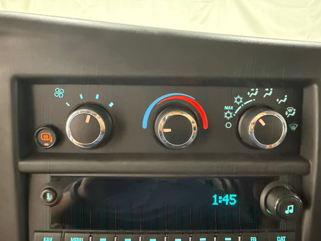 2026 Chevrolet Express Cargo Work Van - Photo 19
