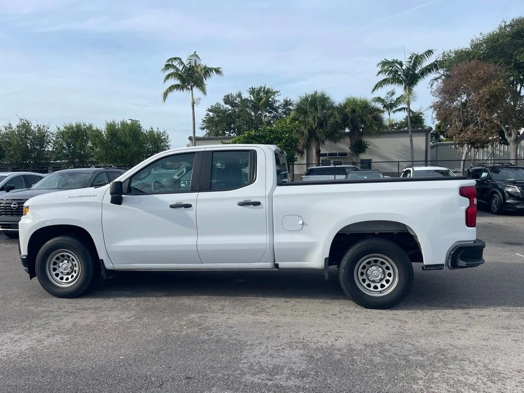 Used 2019 White Chevrolet WT image 2