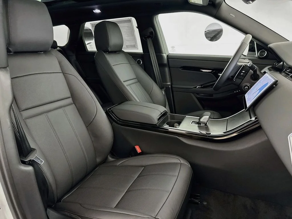 New 2026 Fuji White Land Rover Core S image 29