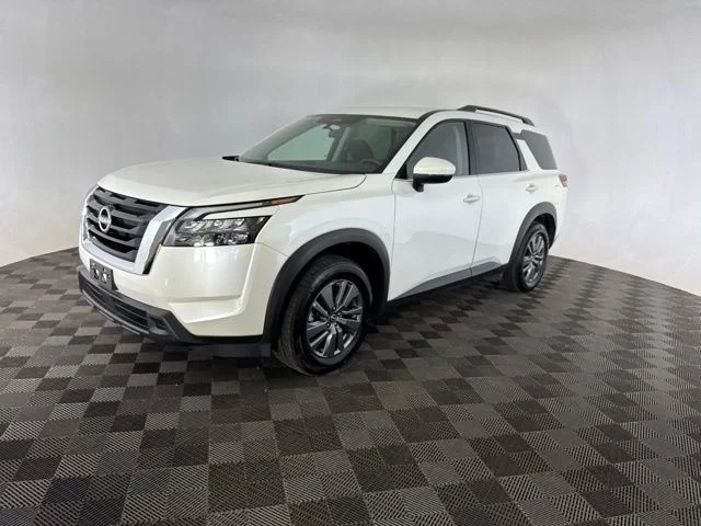 Used 2024 White Nissan SV image 3