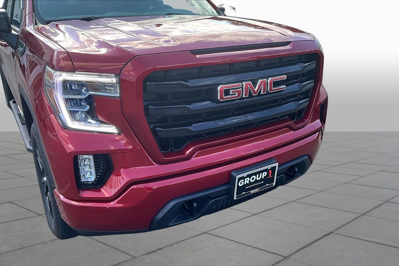 Used 2021 Cayenne Red Tintcoat GMC Elevation image 32