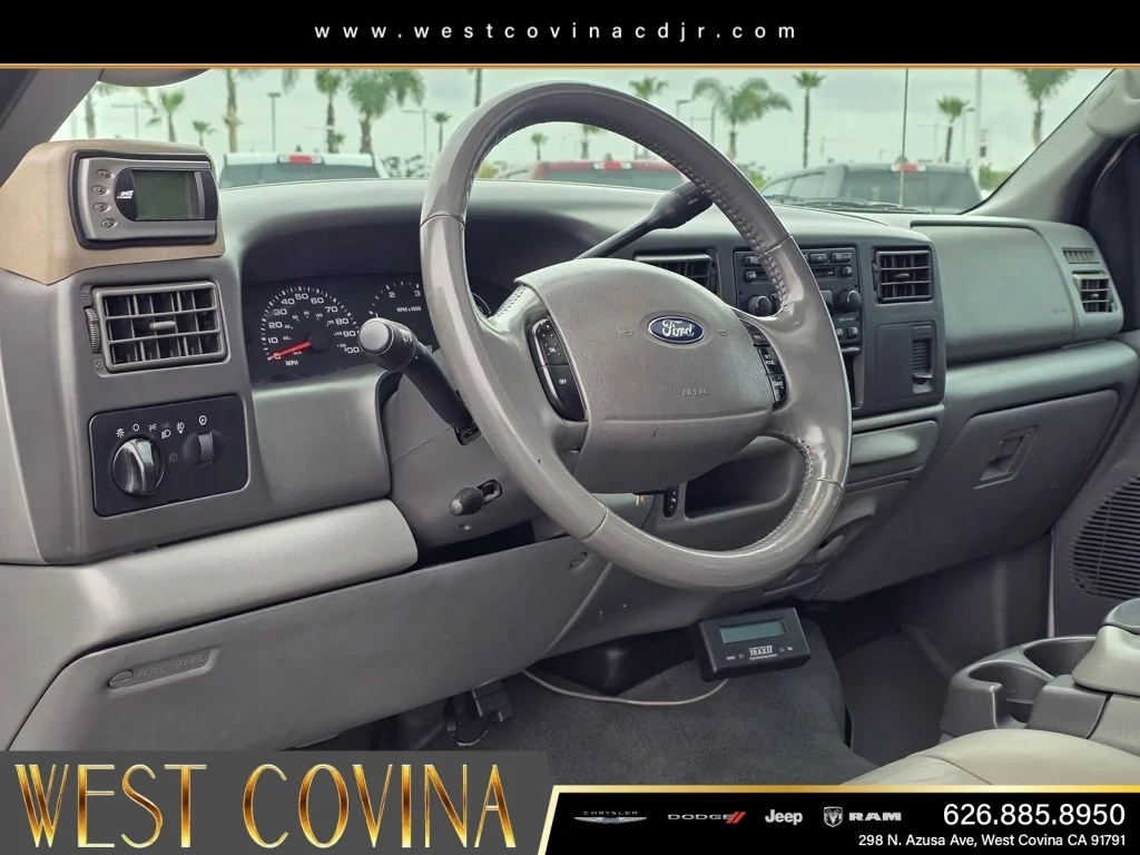 Used 2004  Ford Lariat image 32