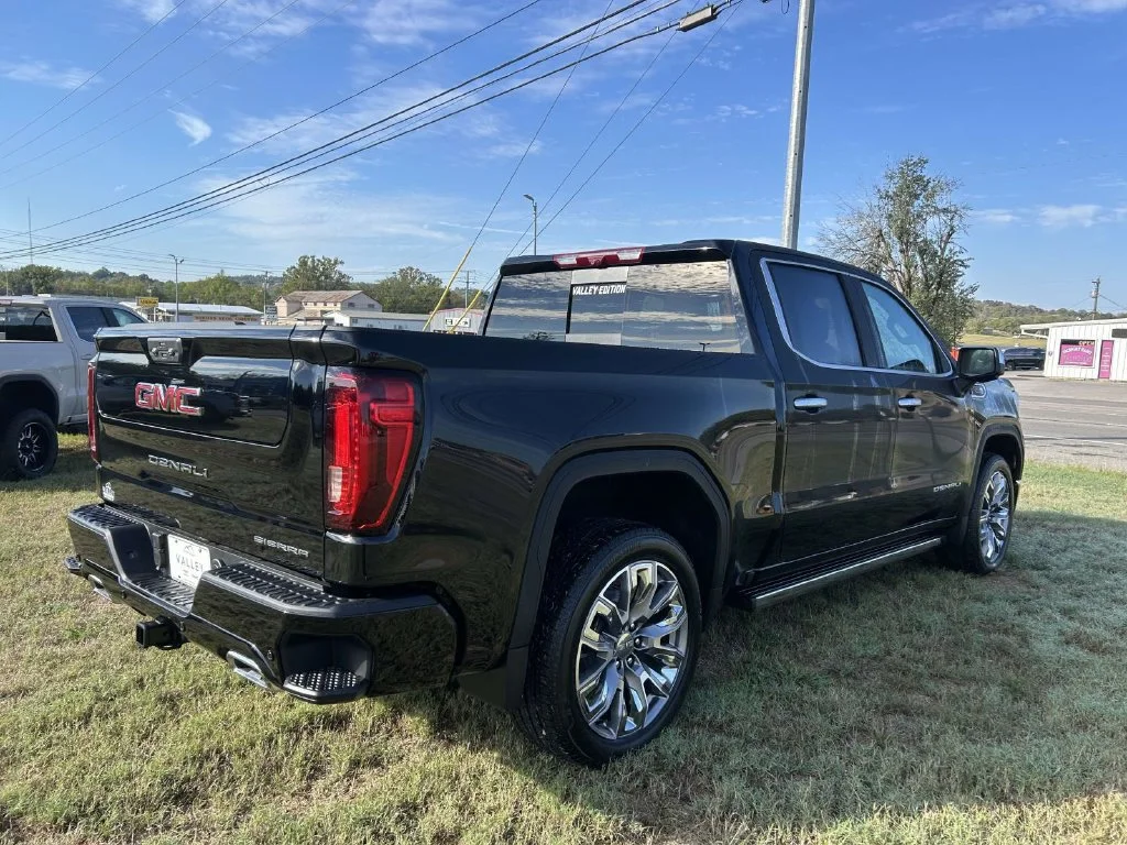 New 2026 Onyx Black GMC Denali image 4