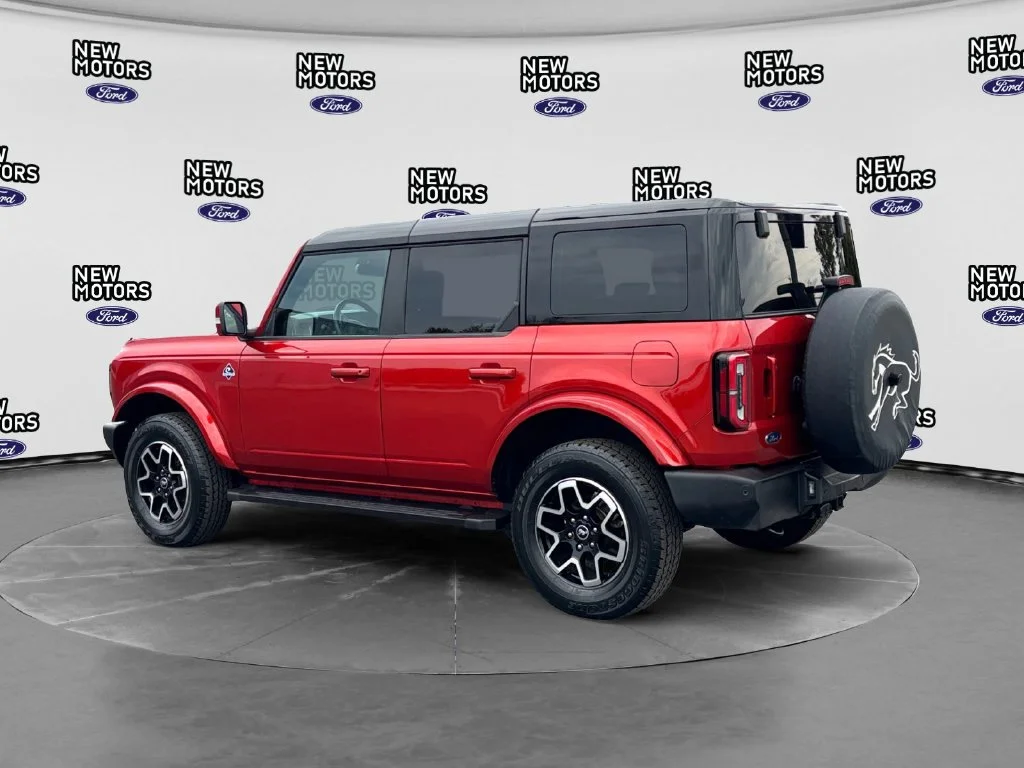 Used 2024 Chili Pepper Red Ford Outer Banks image 3