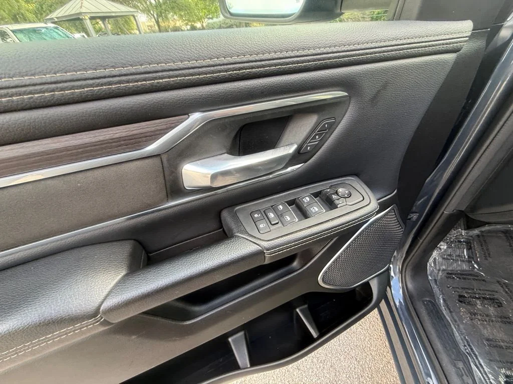 Used 2025 Blue Ram Laramie image 11