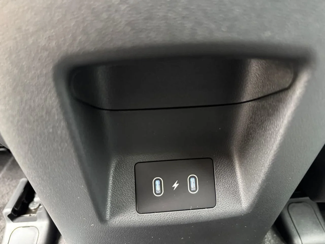 New 2027 Green Hyundai SE AWD image 19