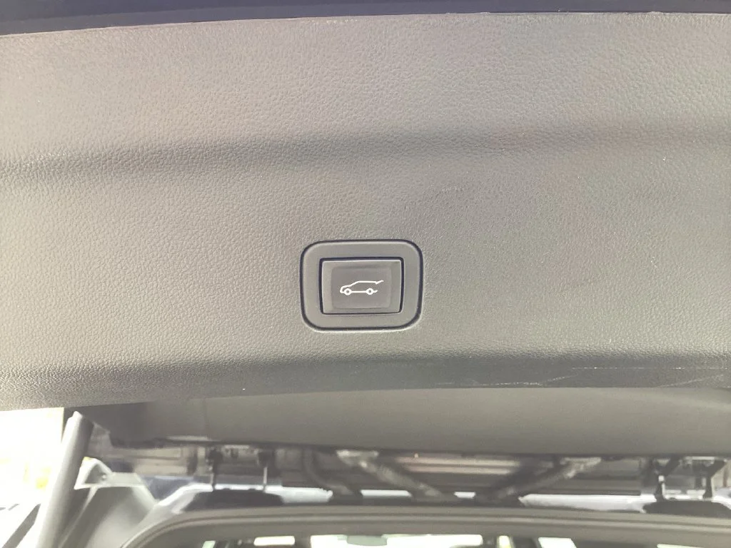Used 2023 MIDNIGHT BLUE METALLIC Chevrolet LT image 34