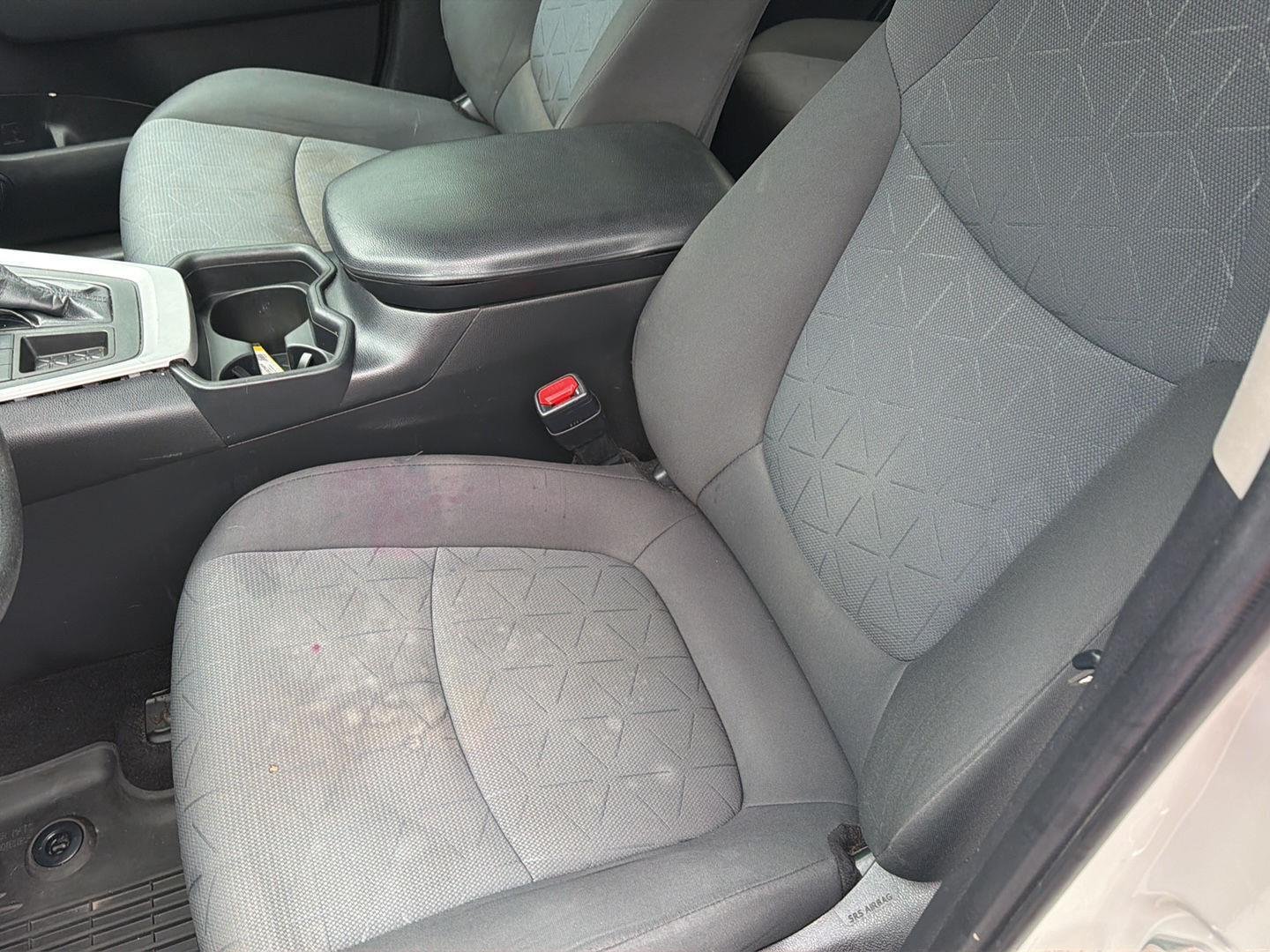 Used 2020 Super White Toyota XLE image 27
