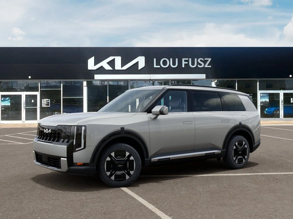 New 2027 Ivory Silver Kia EX image 3