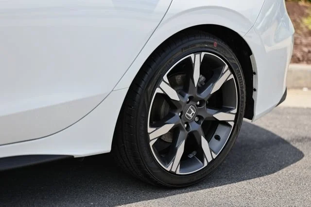 Certified Used 2025 Platinum White Pearl Honda Sport Touring image 50
