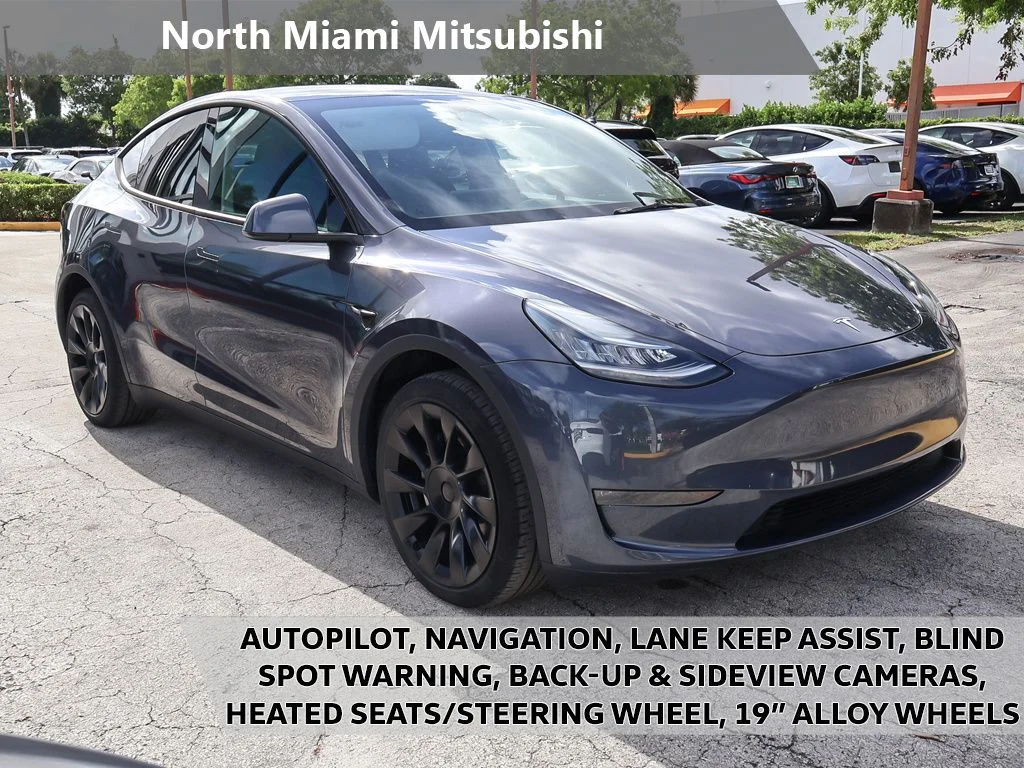 2023 Tesla Model Y Long Range Dual Motor All-Wheel Drive's photo