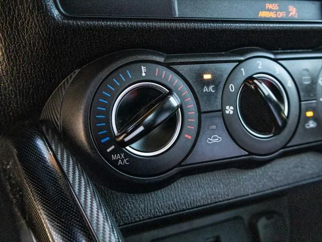 Certified Used 2018 FROST Toyota  image 32