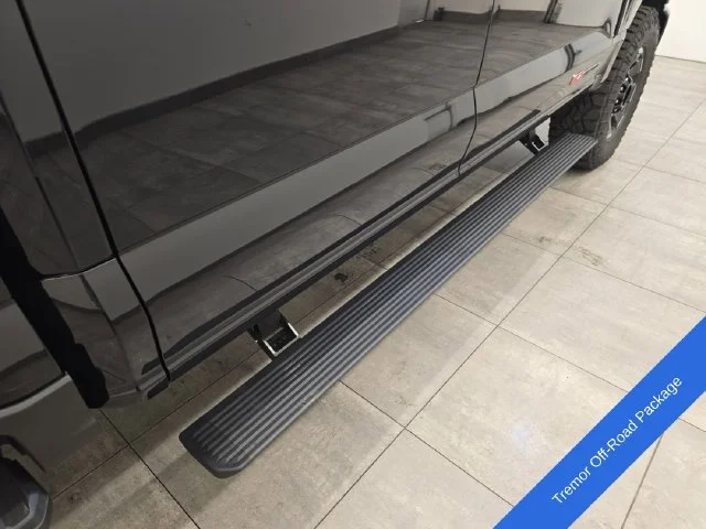 New 2027 Agate Black Metallic Ford F-350® Platinum® image 13