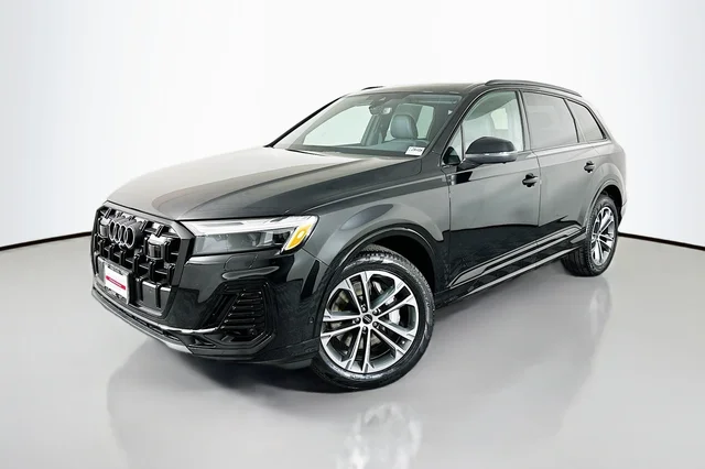 2026 Audi Q7 Premium