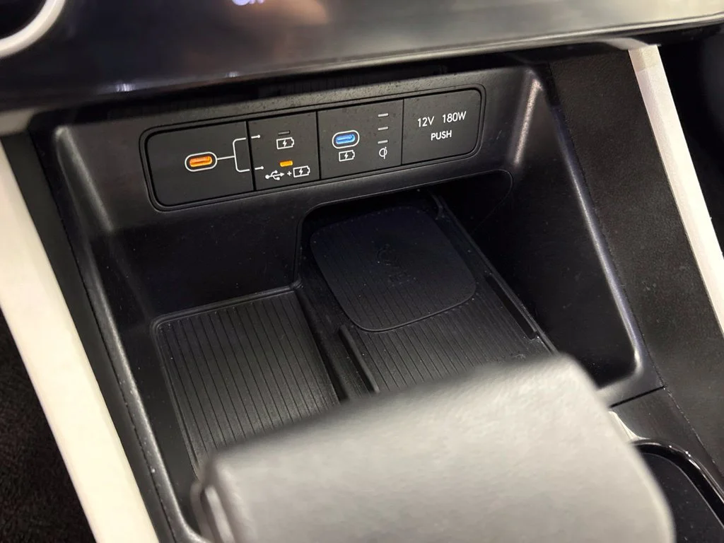 Used 2025 Blue Hyundai SEL image 38