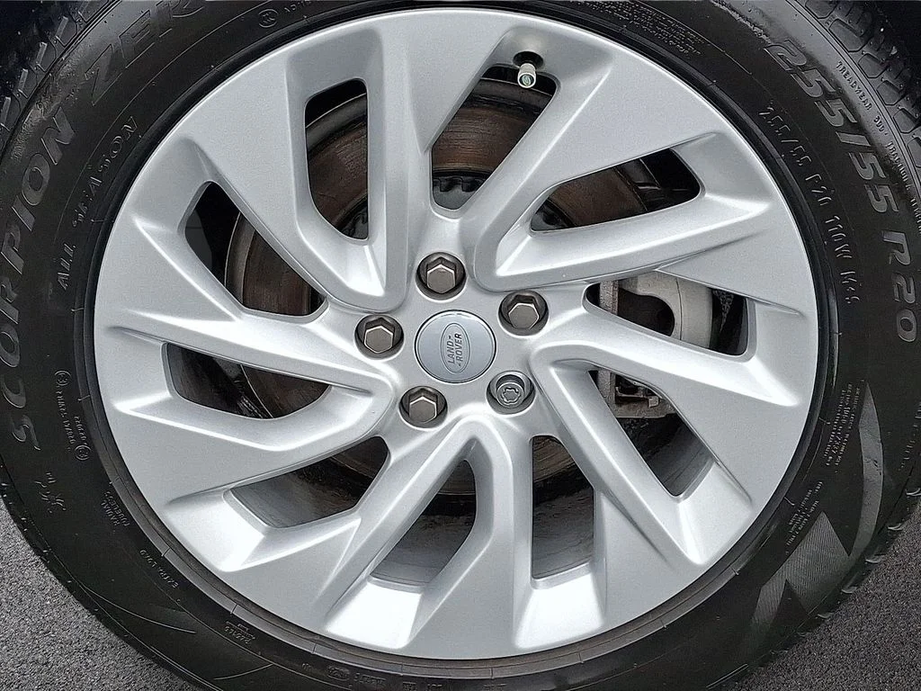 Certified Used 2025 White Land Rover S image 7