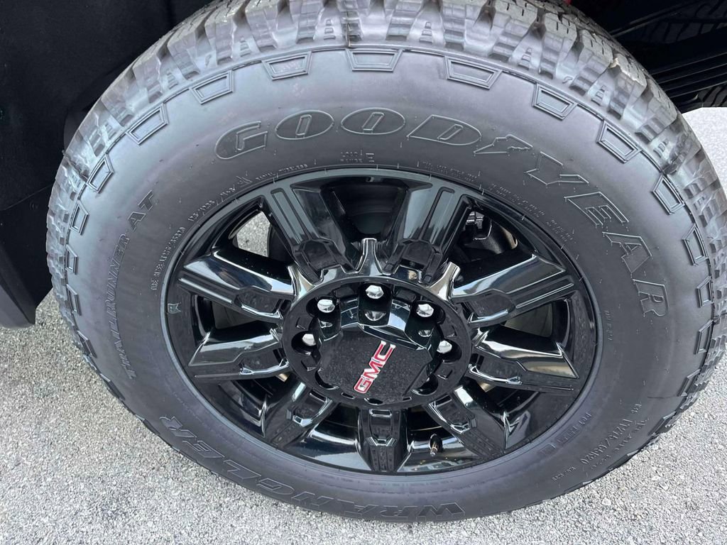 New 2026 Onyx Black GMC AT4 image 12