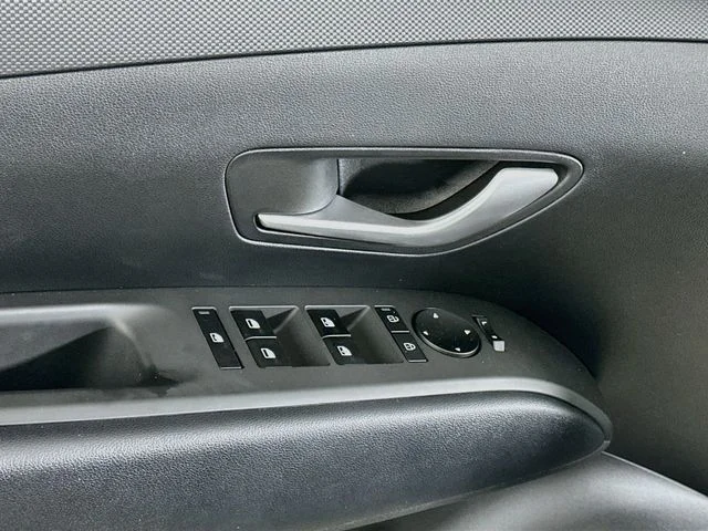 New 2026 Hyundai TUCSON HYBRID SEL