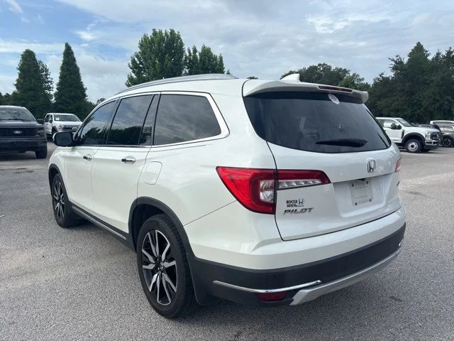 Used 2019 White Honda Touring image 7