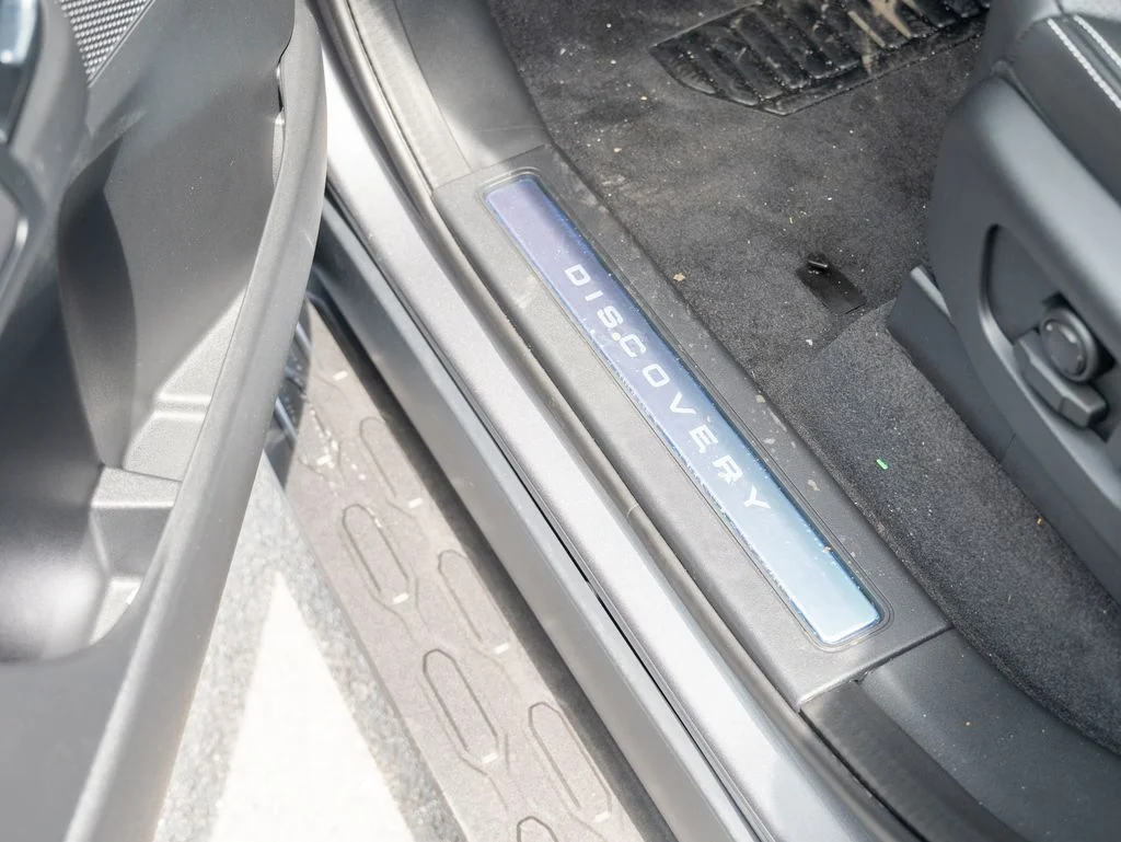 New 2026 Gray Land Rover Dynamic SE image 15