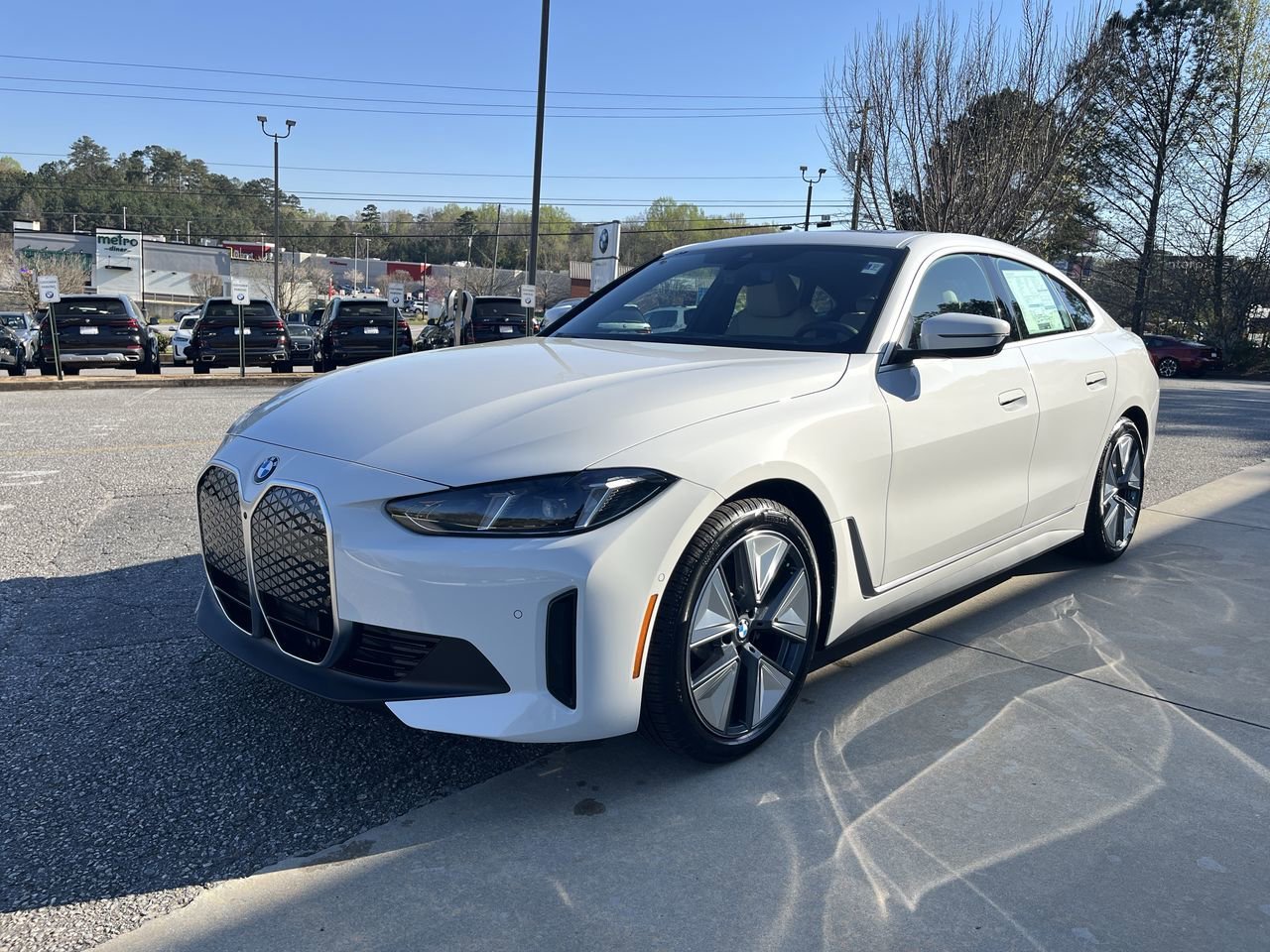 Used 2026 Alpine White BMW eDrive40 image 4