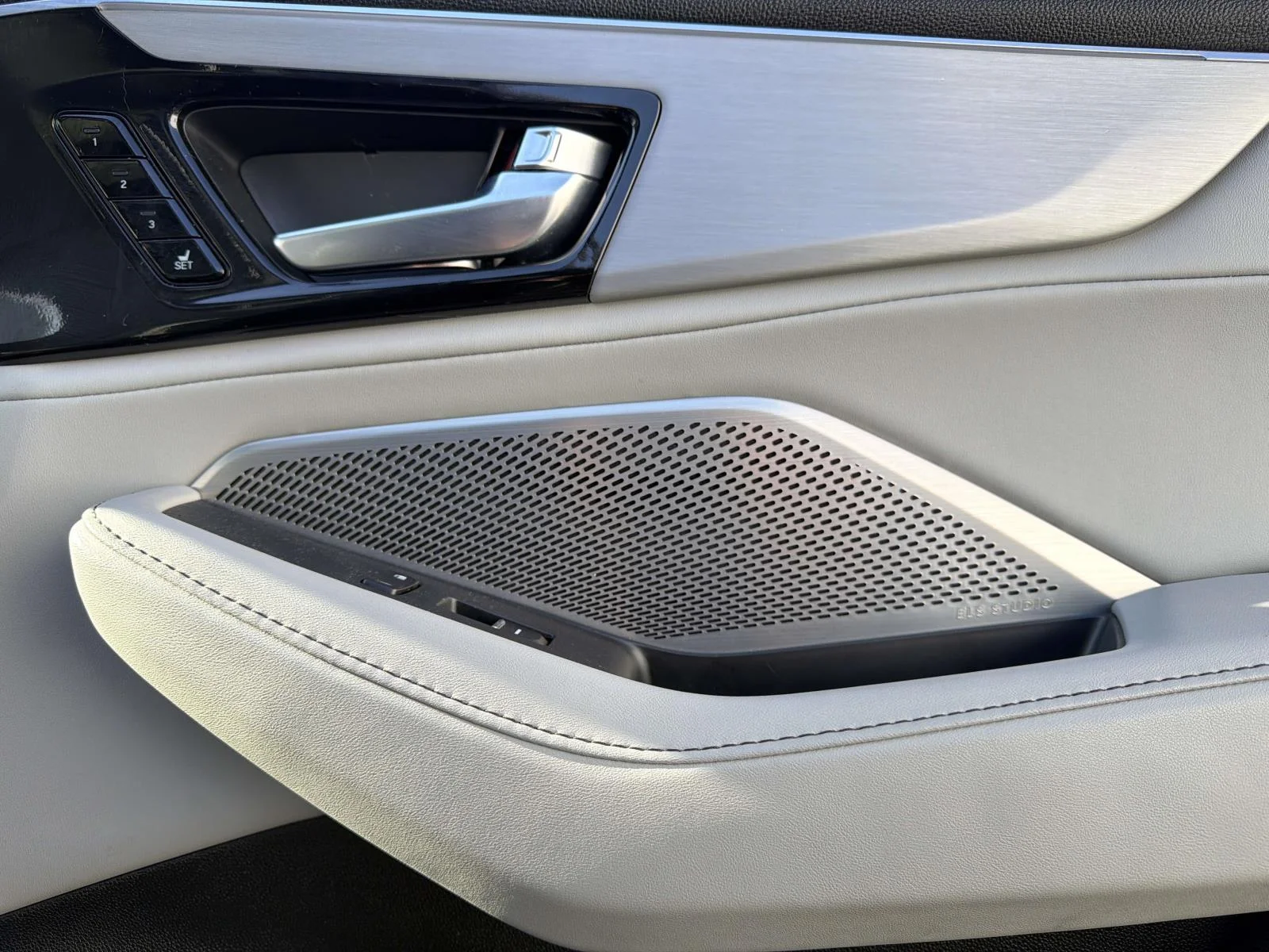 2023 Acura MDX Technology Package - Photo 13