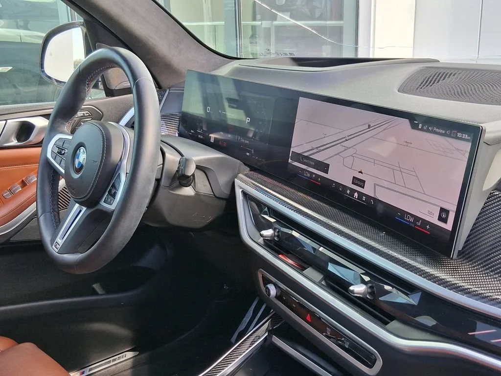 Used 2025 Gray BMW M60i image 18