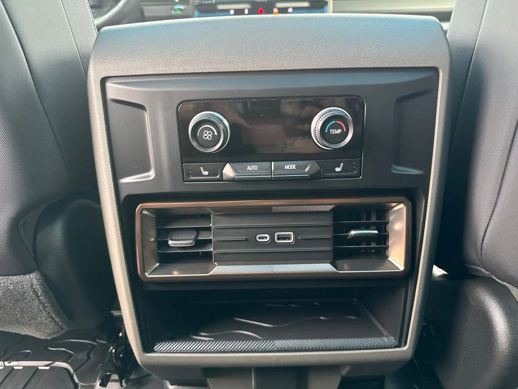 Used 2025 Black GMC 2X image 22