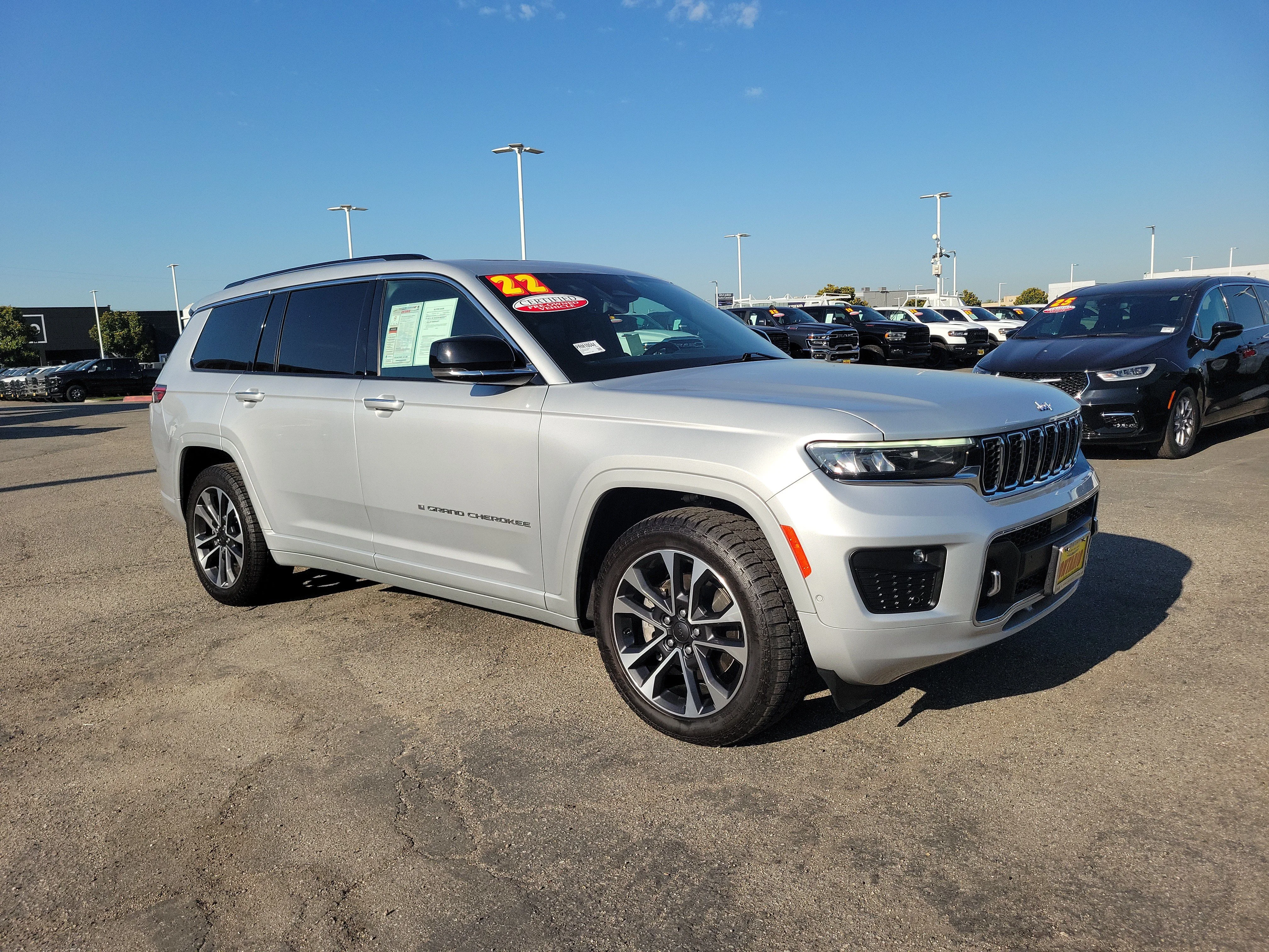 Certified Used 2022 Silver Jeep Overland image 32