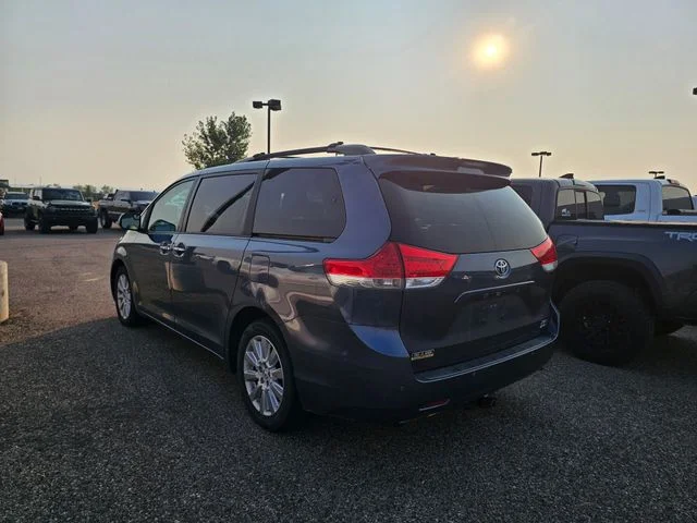 Used 2014 Shoreline Mist Toyota XLE image 9